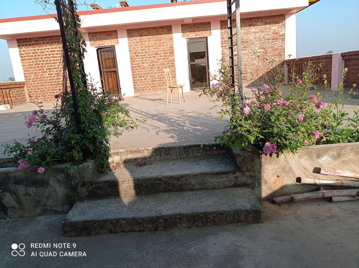 Whispering Woods Inn Bolpur Exteriér fotografie