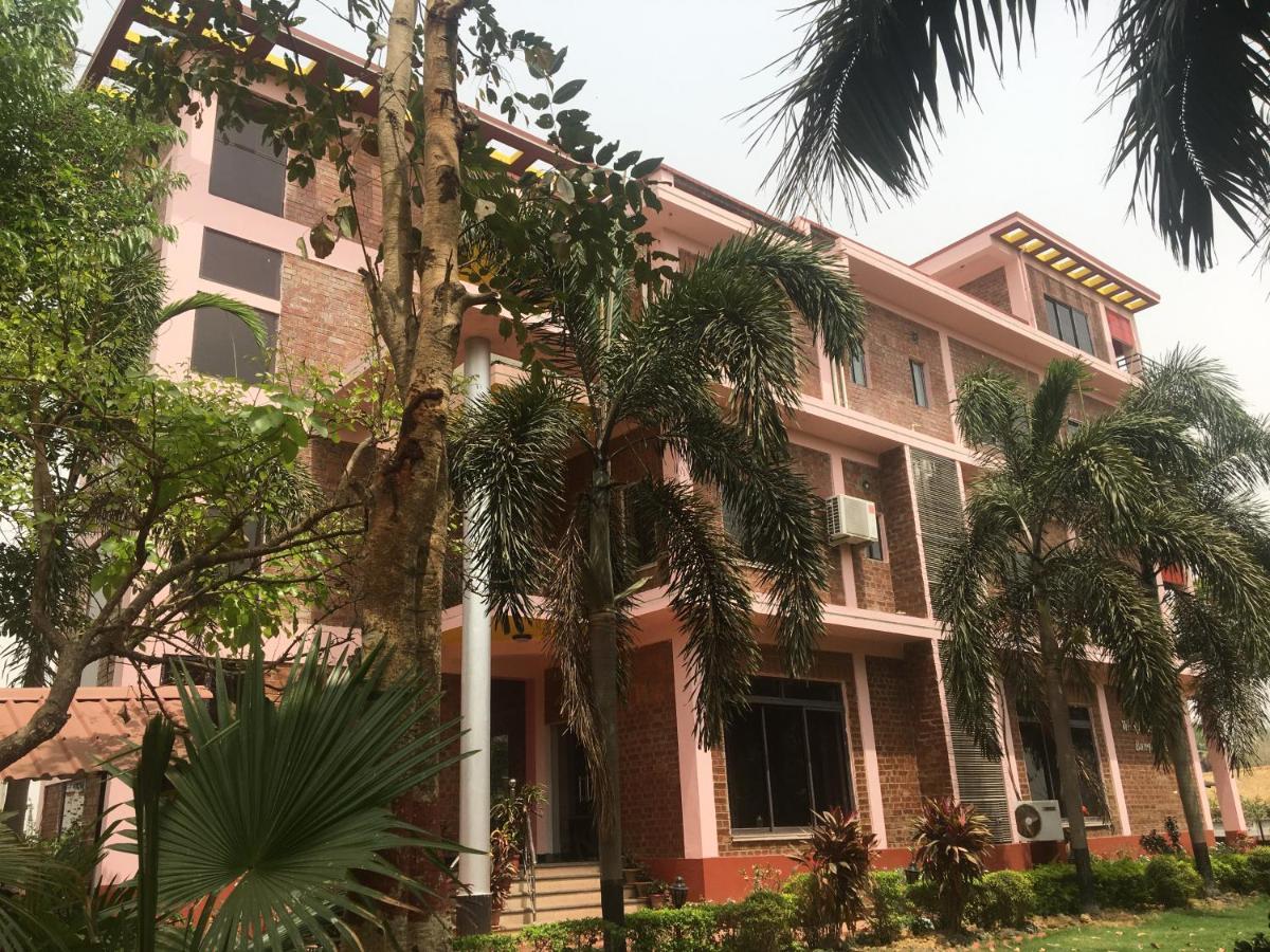 Whispering Woods Inn Bolpur Exteriér fotografie
