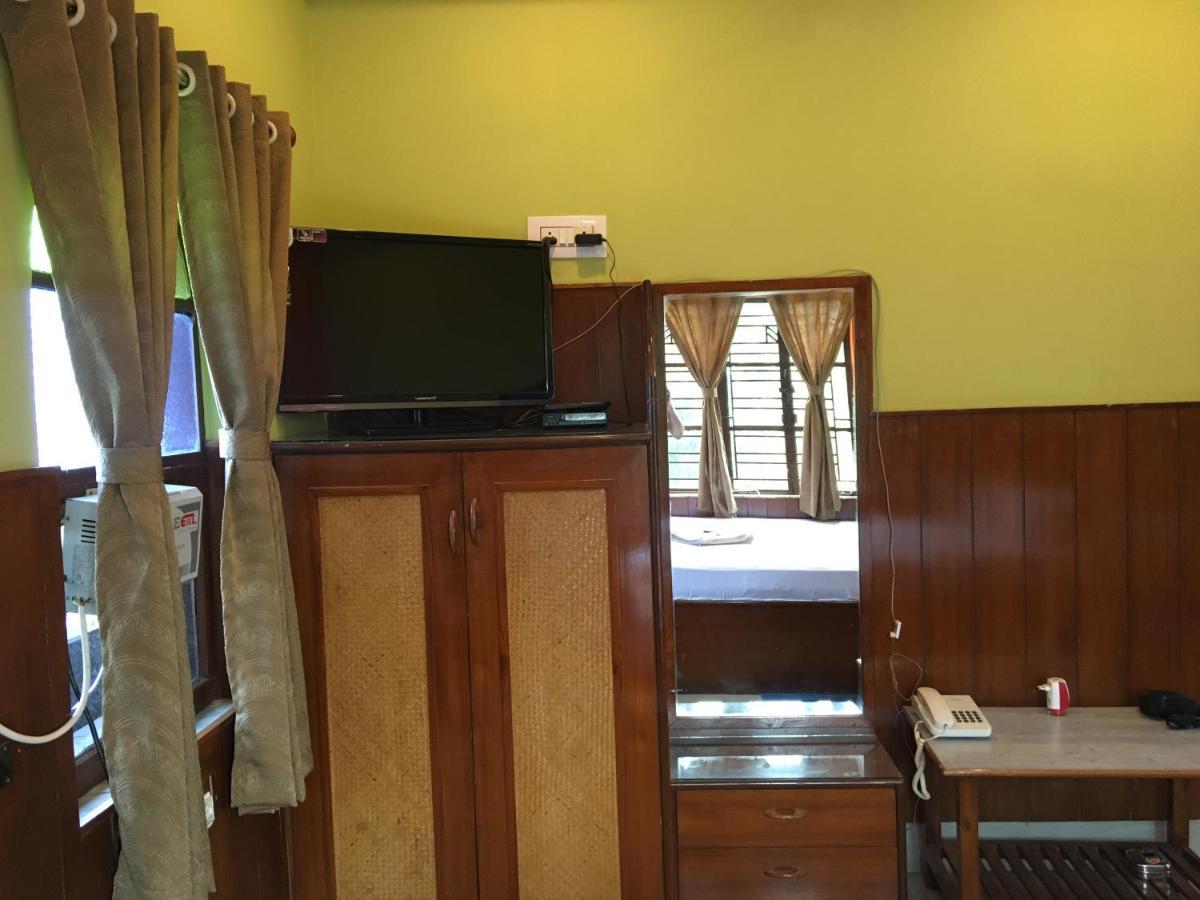 Whispering Woods Inn Bolpur Exteriér fotografie