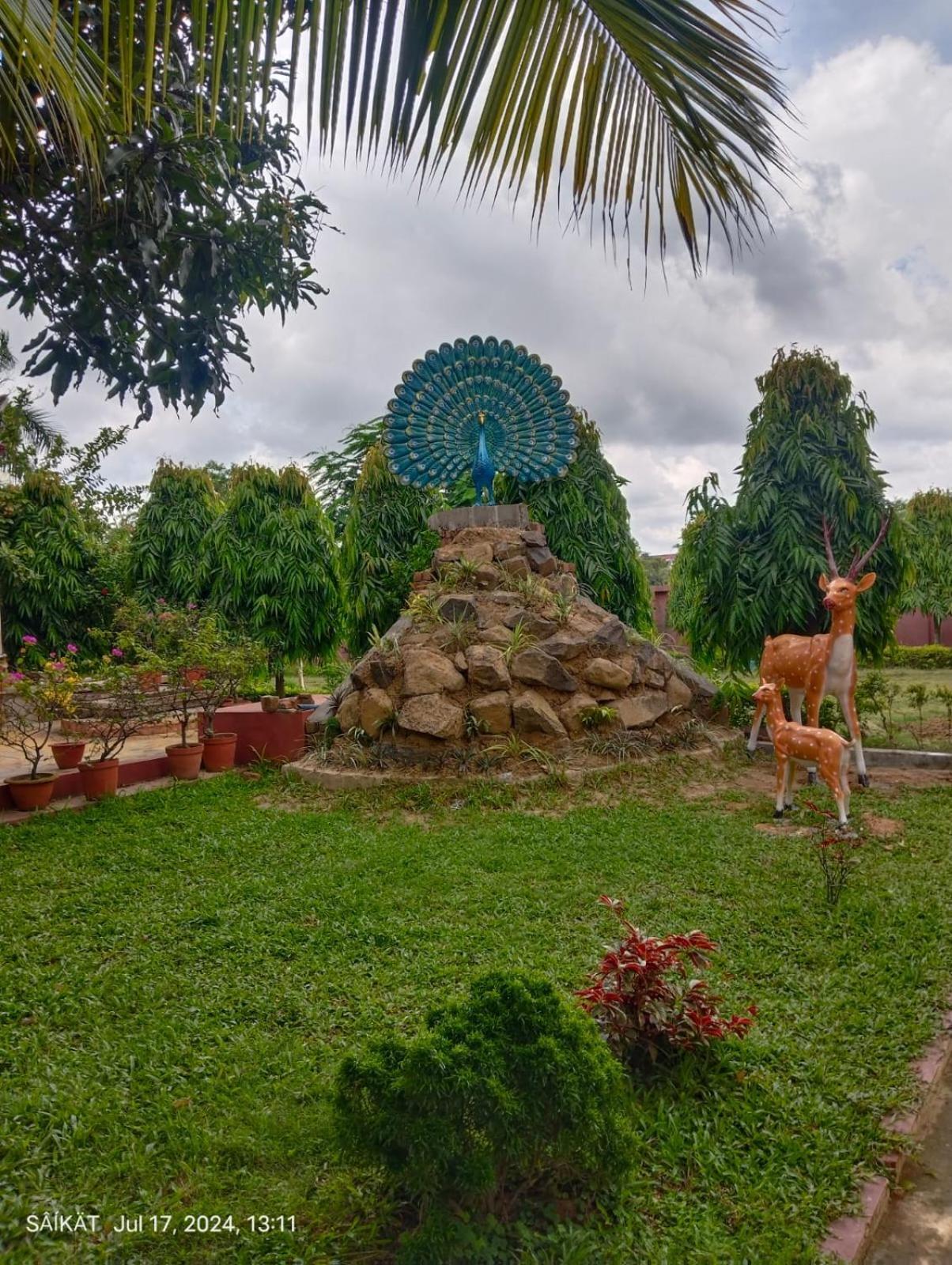 Whispering Woods Inn Bolpur Exteriér fotografie