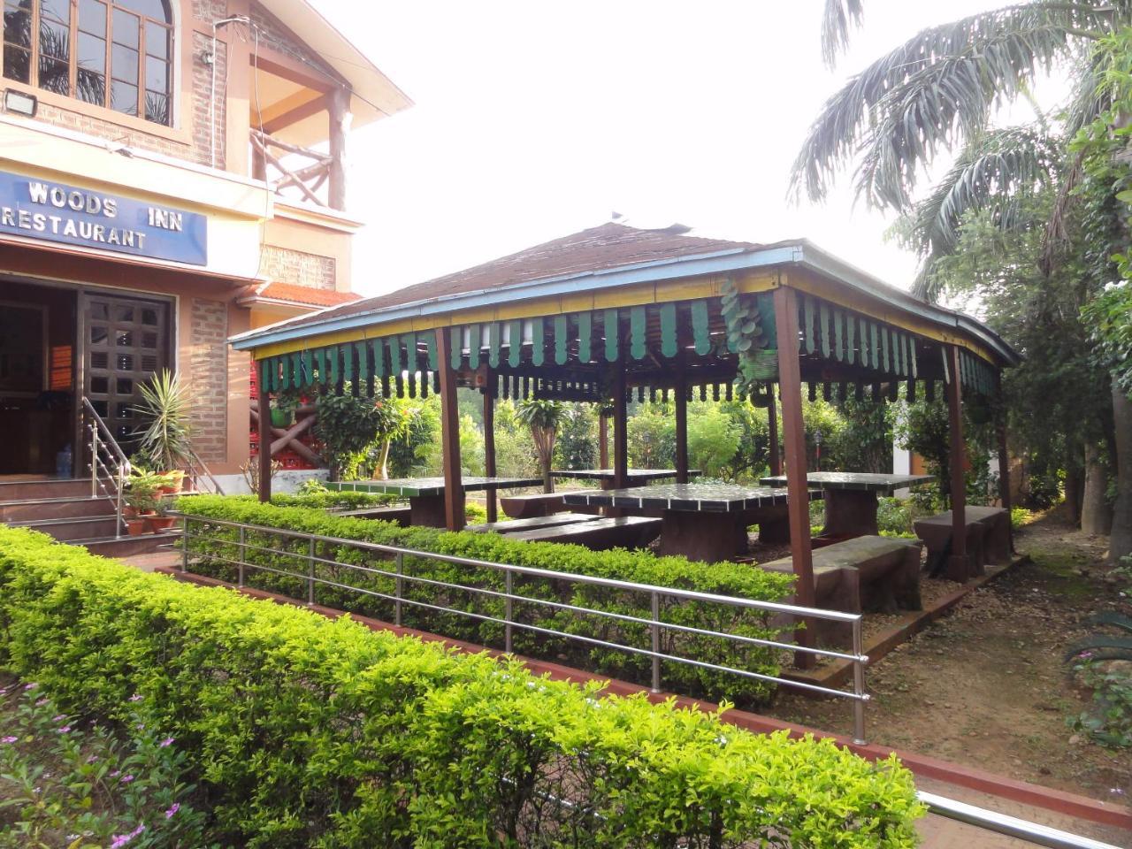 Whispering Woods Inn Bolpur Exteriér fotografie