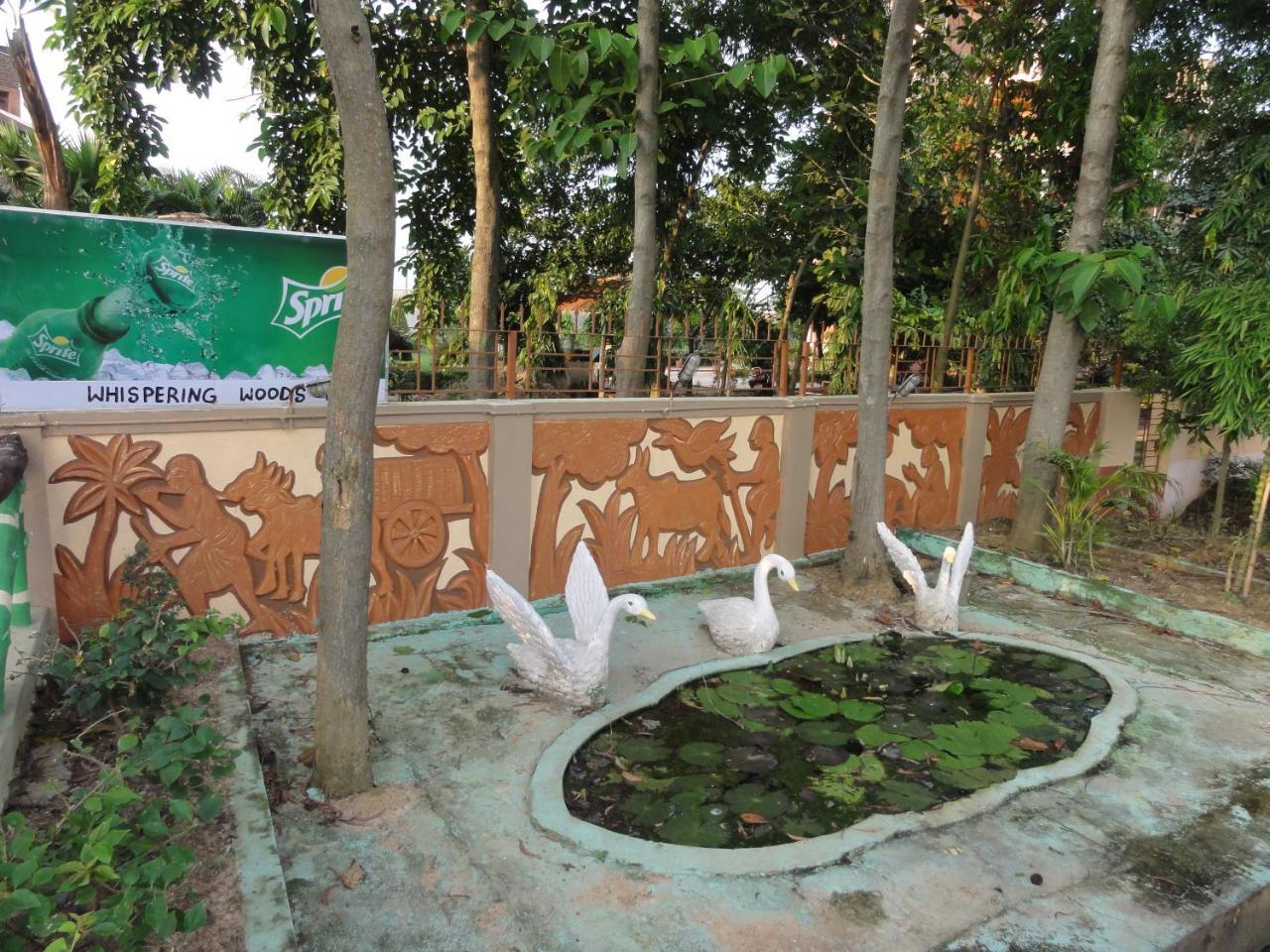 Whispering Woods Inn Bolpur Exteriér fotografie