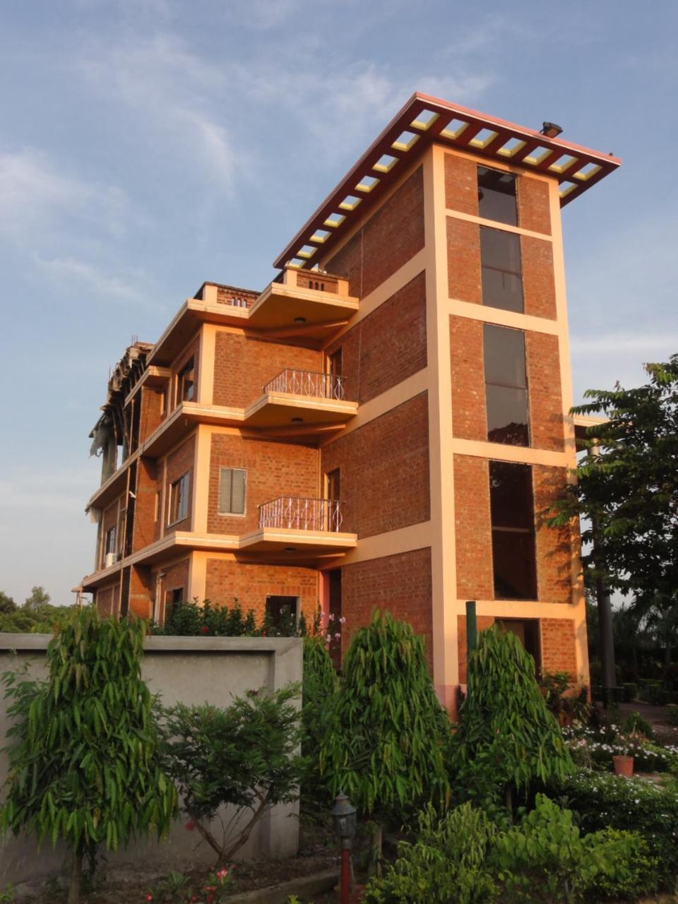 Whispering Woods Inn Bolpur Exteriér fotografie
