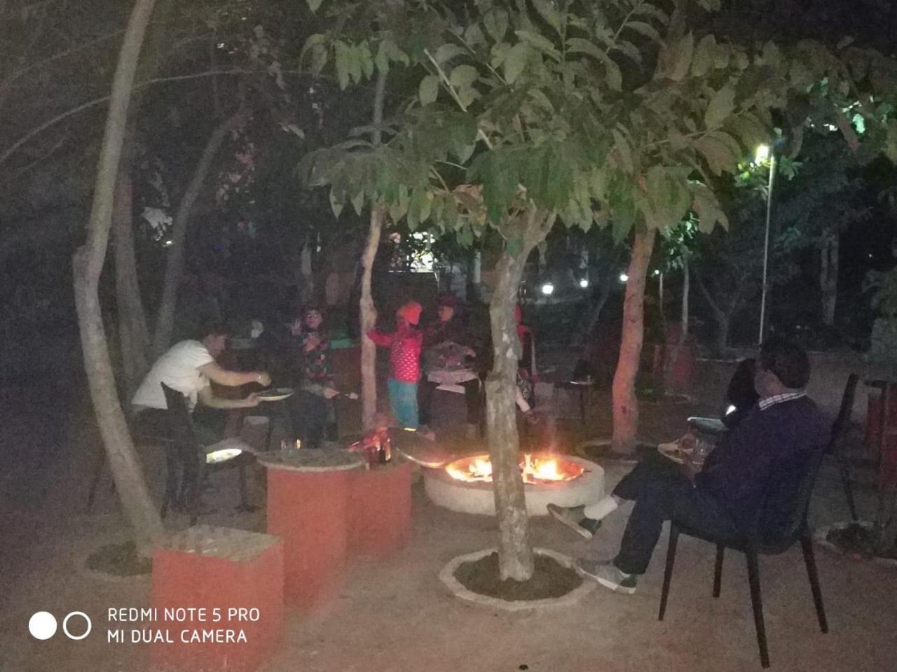 Whispering Woods Inn Bolpur Exteriér fotografie
